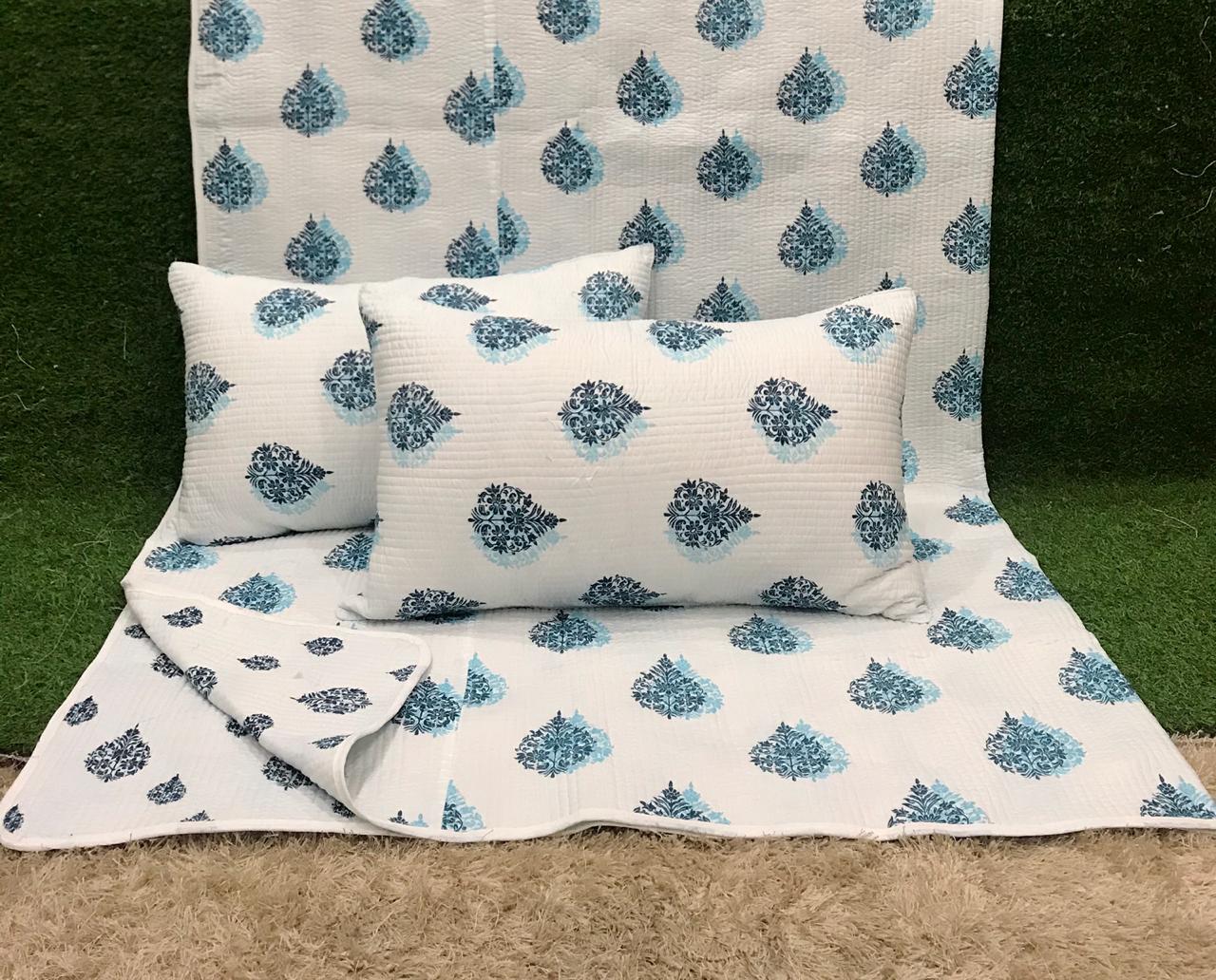 REVERSIBLE QUILTED BEDCOVERS