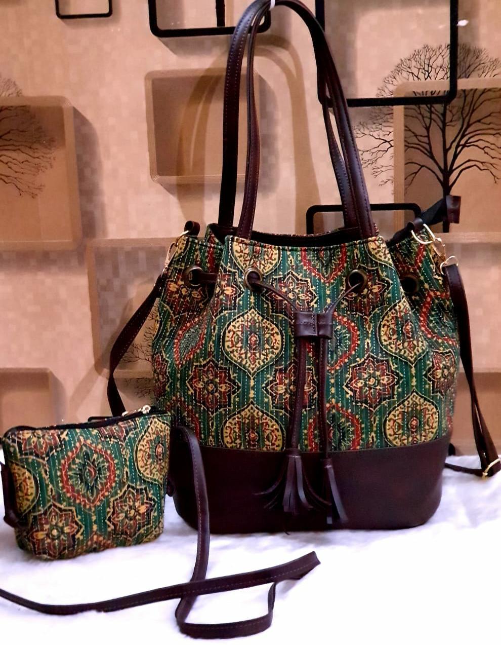 Bucket shaped handbag